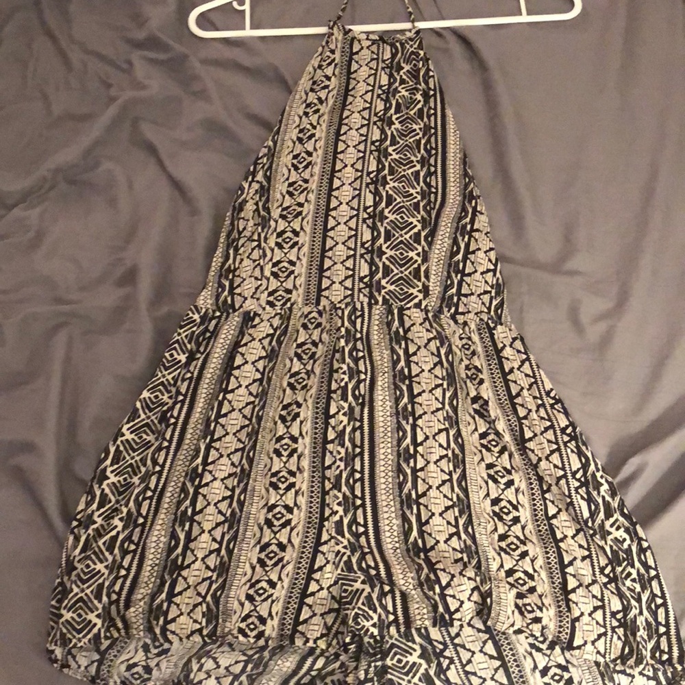 Patterned romper small in women’s from forever 21